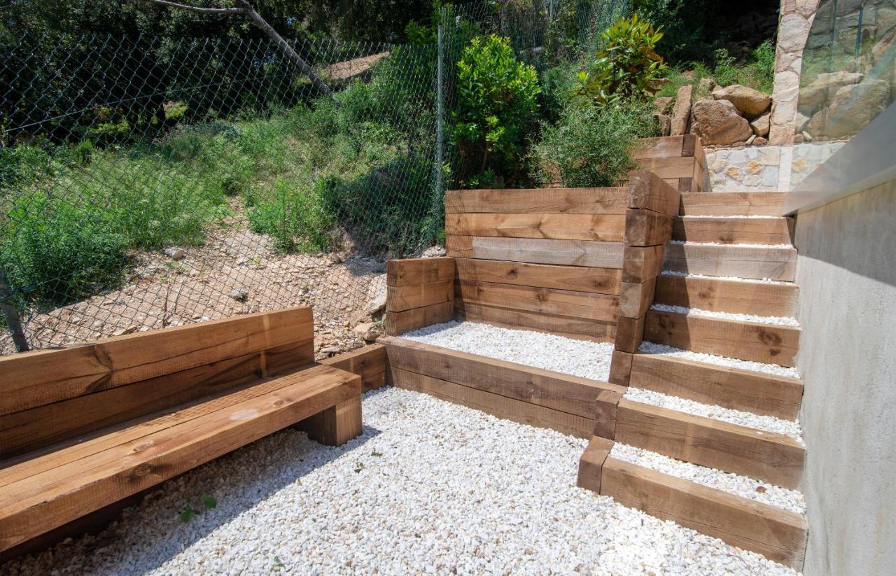 Appartamento La Vie En Rouge Sa Riera Duplex, Private Parking Begur Esterno foto