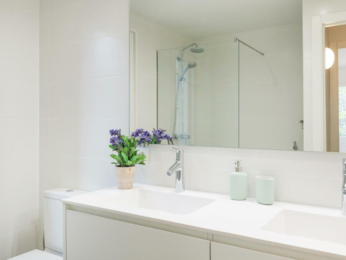 Appartamento La Vie En Rouge Sa Riera Duplex, Private Parking Begur Esterno foto